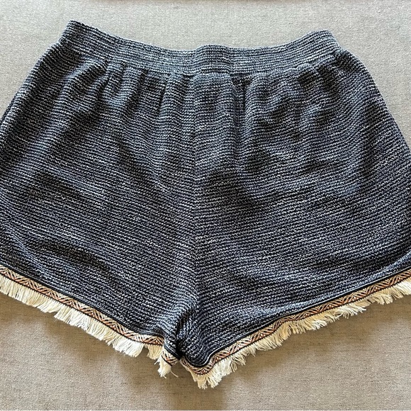 Hem and thread blue with fringe shorts - size small. - Picture 2 of 4